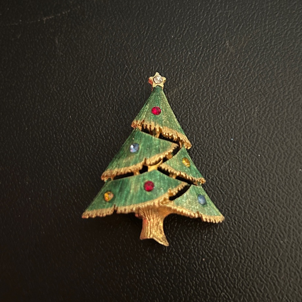Vintage Christmas Tree Pin Brooch